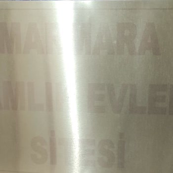 Dış Mekanda Kullanılan Kapı Tabelasının Yazıları Erken Silindi, Ürün Ayıplı