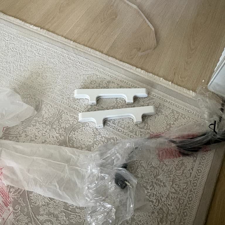Kumtel'den Gelen Kum 1240s Ürününde Tekerlek Eksik, Müşteri Hizmetleri Çözüm Sunmuyor