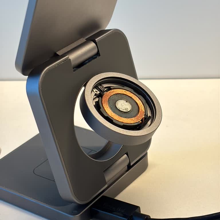 Xenon Smart Kablosuz Şarj Standında Kapak Düşmesi Ve Ücretsiz Garanti Onarımı Talebi