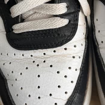 Deichmann’da Çatlayan Ayakkabının Üretim Hatası Olmadığı İddiası