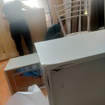 İnegöl Zalana Premium Mağazasında Teslimat Gecikmesi Ve Eksik Kırık Mobilyalar