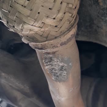 Bosch Servisinde Çekiç İzleri Ve Egzoz Hasarı Şikayeti