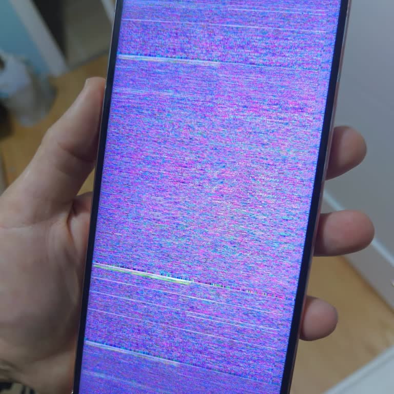 Reeder S71 Ekran Tamiri 9000 TL Yeni Telefon 6500 TL Kalite Ve Fiyat Çelişkisi