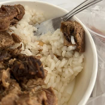 Yemeksepeti Yemek İçinde Arı Buldum, Restorandan Umursamaz Yanıt Aldım