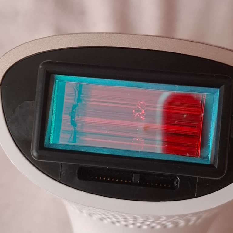 Patlayan Lazer Lambası Ve Yanık Kokusu Veren Philips Lumea 7000 Cihazı İçin Garanti Değişim Talebi