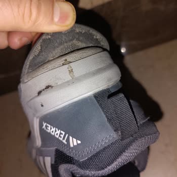 Kısa Sürede Bozulmuş Outdoor Ayakkabının Üretim Kusuru Olarak Kabul Edilmesi Ve Değişim Talebi
