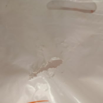 Kırık Kısa Kol Ve Delikli Kargo Paketi Nedeniyle Daylan Spor Ürünüm Hasarlı Geldi