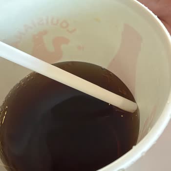 Kaba Üslup Ve Kalitesiz Sunum: Popeyes Şubesinde Yaşadığım Olumsuz Deneyim