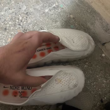 Instagram Üzerinden Satın Alınan Nike Terlikte Hızlı Yıpranma Ve İade Talebi