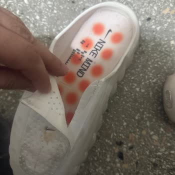 Instagram Üzerinden Satın Alınan Nike Terlikte Hızlı Yıpranma Ve İade Talebi
