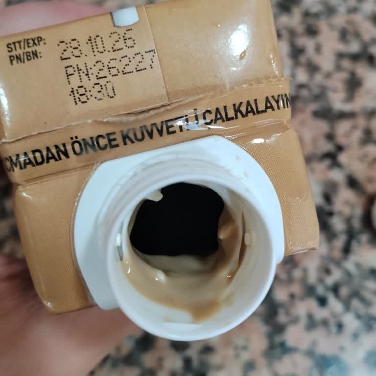 Sek Latte'ında Bozulmuş Krema Ve Gıda Zehirlenmesi Şüphesi