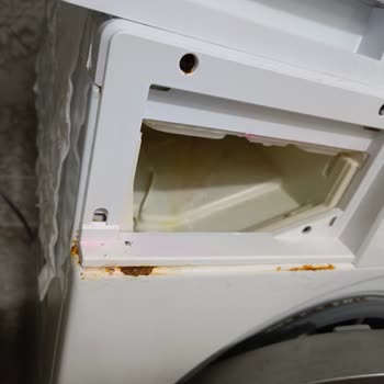 Arçelik Çamaşır Makinesinde Deterjan Çekmecesi Altında Küf Ve Pas, Servis Ücreti Haksızlığı