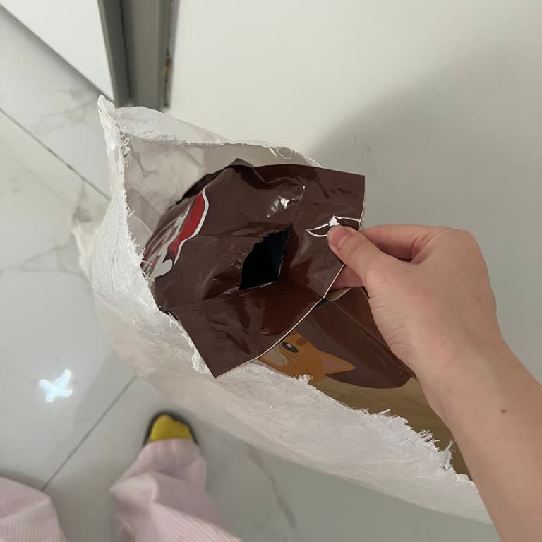 Açılmış Kedi Maması Paketi Gönderildi, Değişim Ve İade Talebi