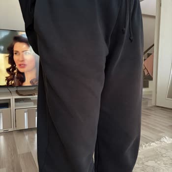 Nike Eşofman Altında Renk Değişimi Ve Deforme Sorunu