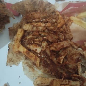 Çiğ Tavuk İçeren Döner Ve Eksik Ayran İçin Gıda Güvenliği Şikayeti