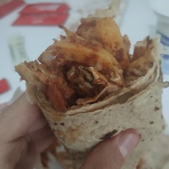 Çiğ Tavuk İçeren Döner Ve Eksik Ayran İçin Gıda Güvenliği Şikayeti