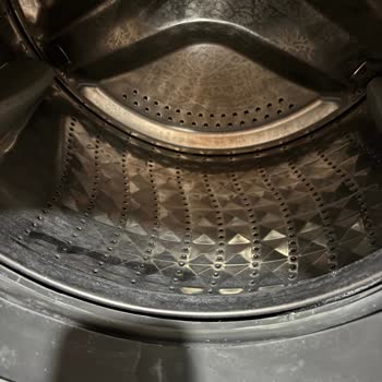 Bosch Ürünleri Çamaşır Makinesine Lekeler Bıraktı Ve Müşteri Hizmetleri Yanıtsız Kaldı