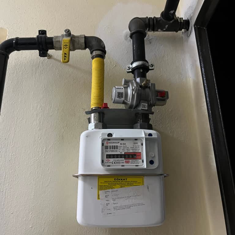 Üç Yanlış Mail Sonrası Gaz Açılmıyor