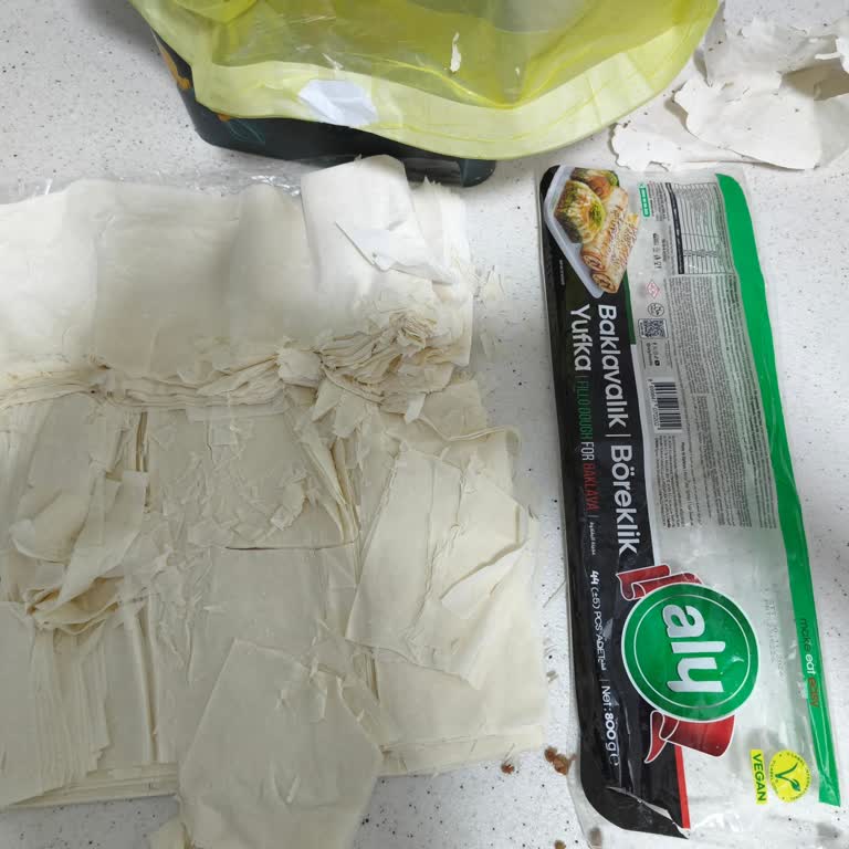 Parçalanmış Aly Baklavalık Yufkası İçin Ücret İadesi Talebi