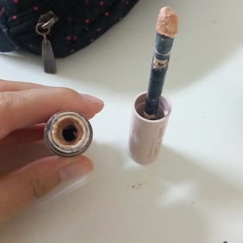 Maybelline Kapatıcıda Sıvı Ayrışması: Ayıplı Ürün, Değişim Veya İade Talebi