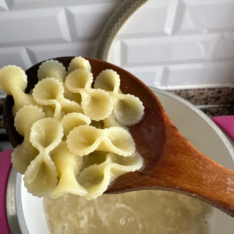 Pastavilla Makarna Bozuk Çıktı, Şişmeyen Ve Kırık Ürün İçin Telafi İstiyorum