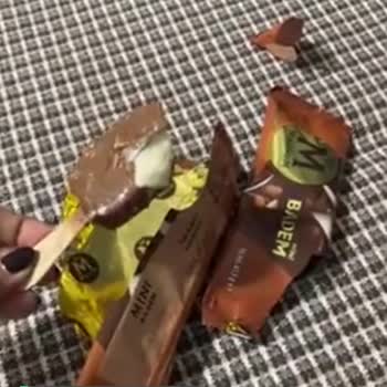 Magnum Mini Dondurmanın İç Kremasında Sorun