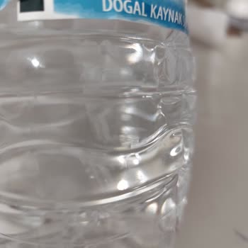 Ceysu Doğal Kaynak Suyunda Beyaz Yabancı Madde Ve Küflü Tat