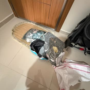 Hasarlı Kedi Kumu Teslimi Ve Yetersiz İade Teklifi