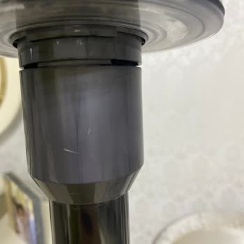Dyson Süpürge Boru Parçası Gevşek Ve Müşteri Hizmetleri Çözüm Sunmuyor