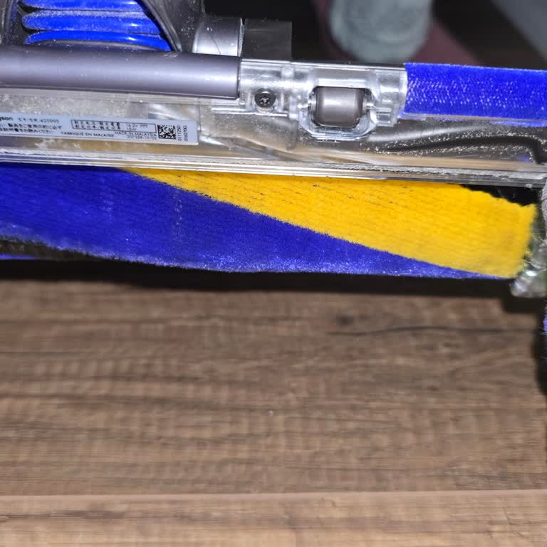 Garanti Süresindeki Dyson V15 Şeridi Ücretsiz Değiştirilmeli