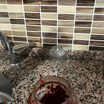 Tukaş Domates Salçasında Saç Teli: Hijyen Ve Güven Sorunu