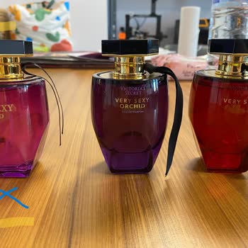 Orijinal Olmayan Victoria Secret Parfüm İçin Tam İade Ve Mağaza İncelemesi Talebi