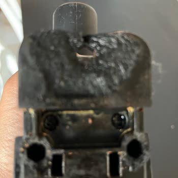 Isıya Maruz Kalan Airfryer Sapı Eridi Ve Kırıldı, Yedek Parça Ve Değişim Talebi