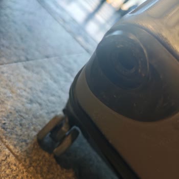 Uçuş Sonrası Valizimin İkinci Tekerleği Kırıldı, Önceki Hasar Ayrı Değerlendirilsin