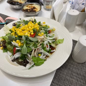 Granada Luxury Avsallar Otelinde Hijyen Eksikliği Ve Salatada Sinek Görülmesi