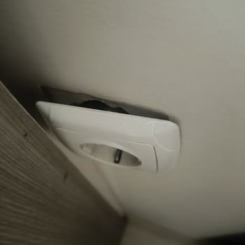 Özel Ova Kız Öğrenci Yurdu Güvenlik Ve Elektrik Tehlikesi Yurdun Yaşam Koşullarını Tehdit Ediyor