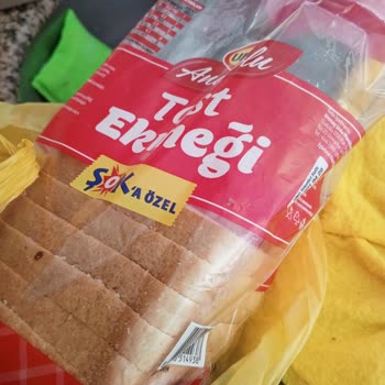 Küflü Tost Ekmeği Ve Tarihi Geçmiş Ürünlerde Gıda Güvenliği Sorunu