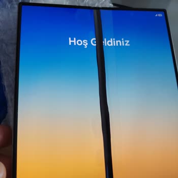 Katlanabilir Telefonun Orta Ekran Ve Dokunmatik Arızası İade Reddi