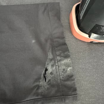 Tefal Ütü Yanması Sonucu Pantolon Yakıldı Ve Maddi Zarar Talebi