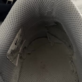 Nike Big Low Sneaker’da Erken Yırtılma Ve Kırılma Şikayeti