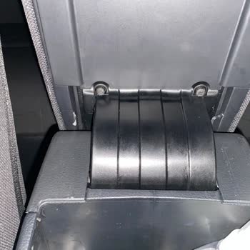 Servis Personelinin Orta Kolçak Tırnağını Kırması Ve 32.000 TL Ücret Talebi