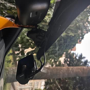 Cam Değişimi Sonrası Plastik Parçanın Kırılması Ve Yetkili Servisin Yanıtsızlığı