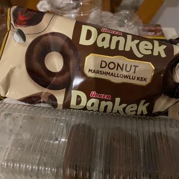 Ülker Donut’ta Plastik Parça Dişime Batti Ve Kısa Süreli Ağrı Yaşadım