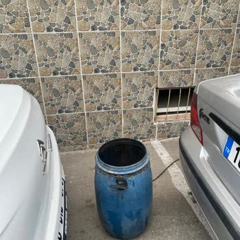 Arabayatağı Mahallesi'nde Çöp Kovaları Yarı Dolu Bırakılıyor