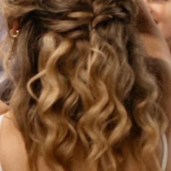 Ülker Azizova Beauty Gallery Düğün Saçım Yanıp Dağıldı
