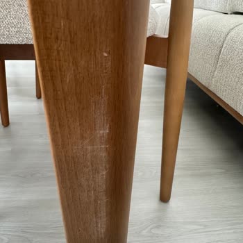 Hasarlı Masa Teslim Edildi, 1,5 Ay Sonra Bile Yeni Ürün Gelmedi