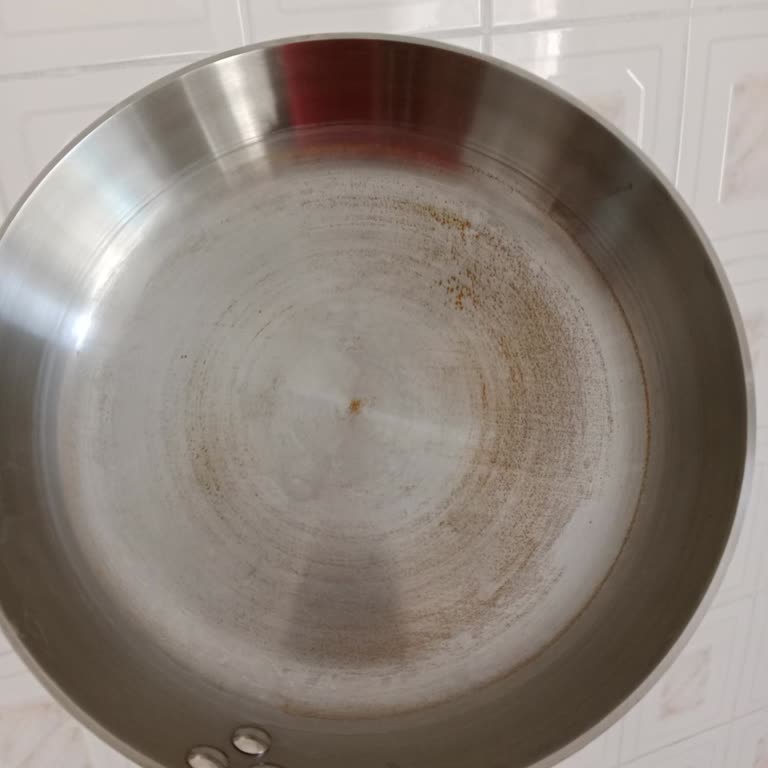 İKEA Vardagen Tavasının İlk Kullanımda Paslanması Ve İade Reddi