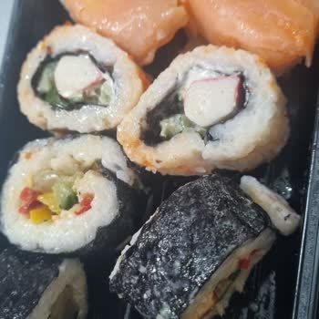 Migros Hemen Üzerinden Bozulmuş Sushida Kyoto Mix Ürünü