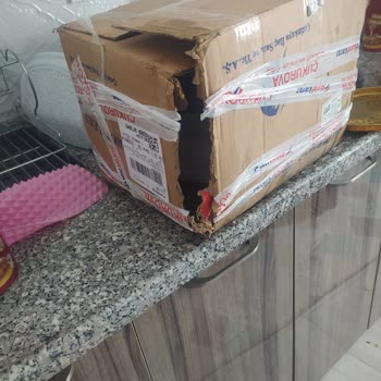 Sürat Kargo Mersin Aktarma Merkezinde Hassas Gönderilerde Tekrarlayan Hasar Ve Sigorta Eksikliği