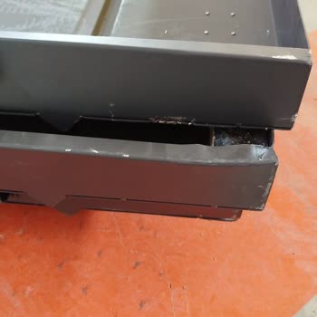 Bodor A3 Lazer Kesim Makinesinde Geciken Teslimat, Eksik Fan Ve Hasarlı Tavalar
